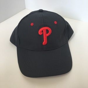 NWOT Phillies MLB Baseball Hat Cap Red and Gray